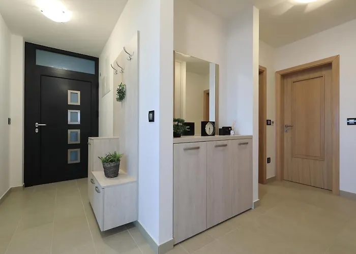 Апартаменты Leda *