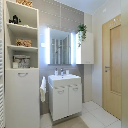 Leda Apartmán Kožino