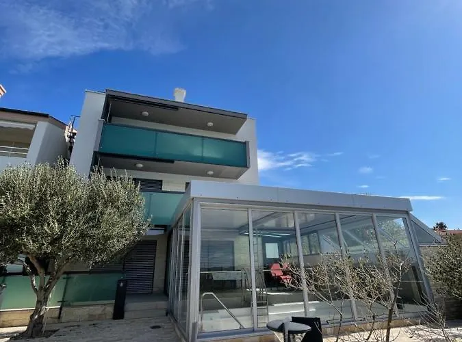 아파트 Leda Kožino