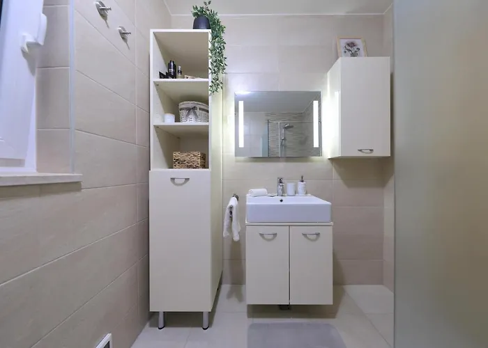 아파트 Leda Kožino